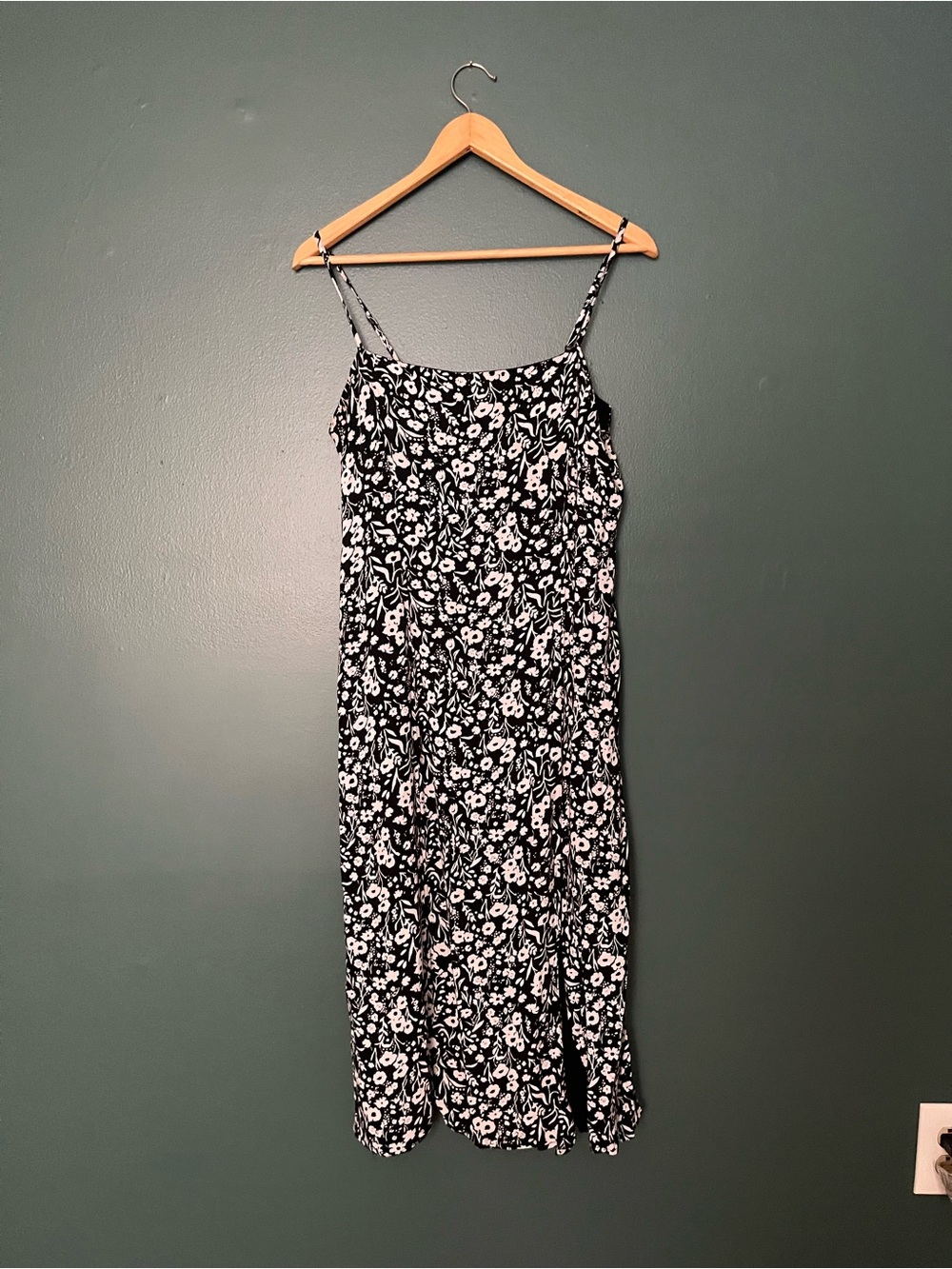 Banana Republic Black and White Floral Midi Dress